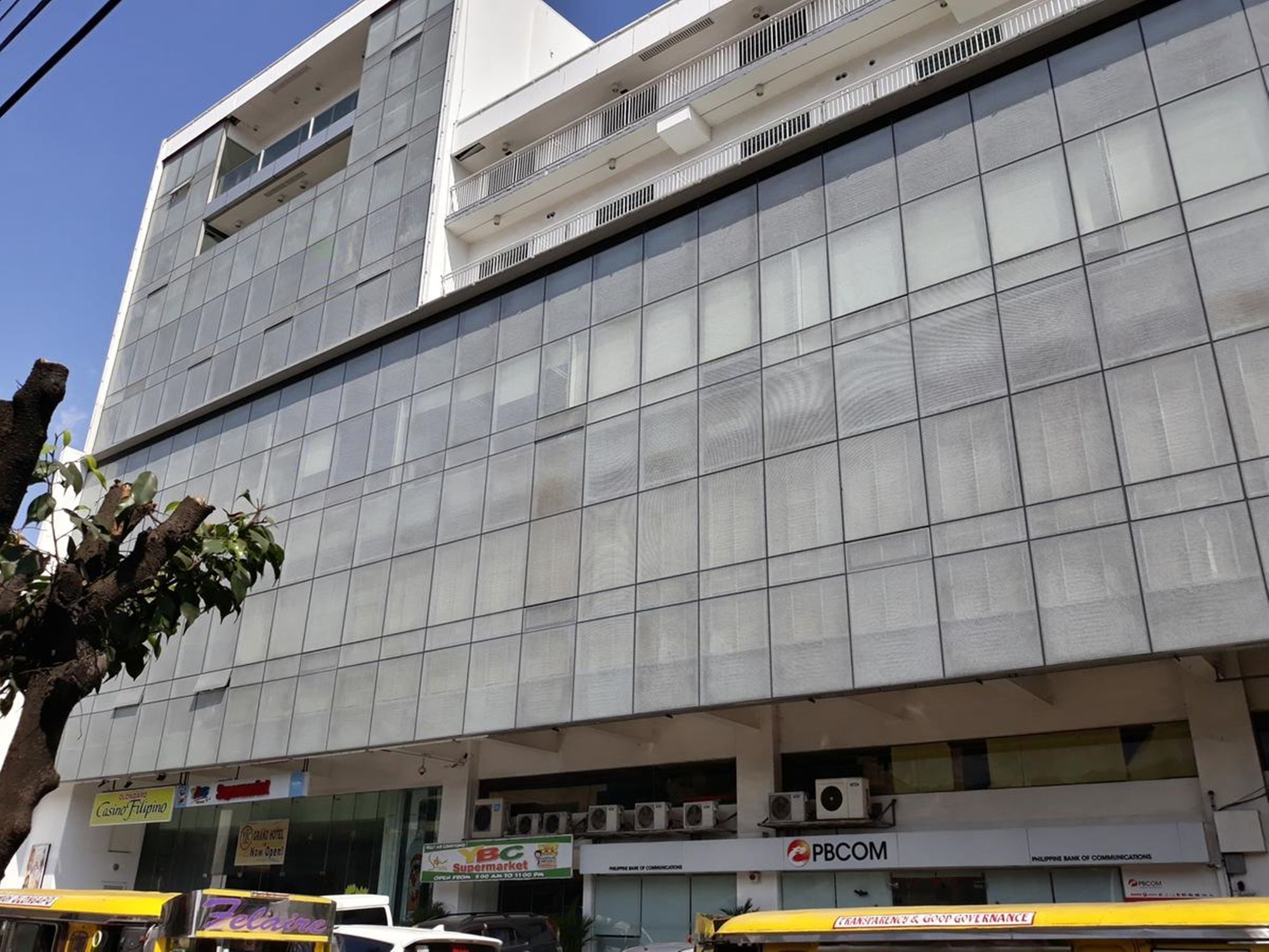 Ybc Grand Hotel Olongapo Exterior foto